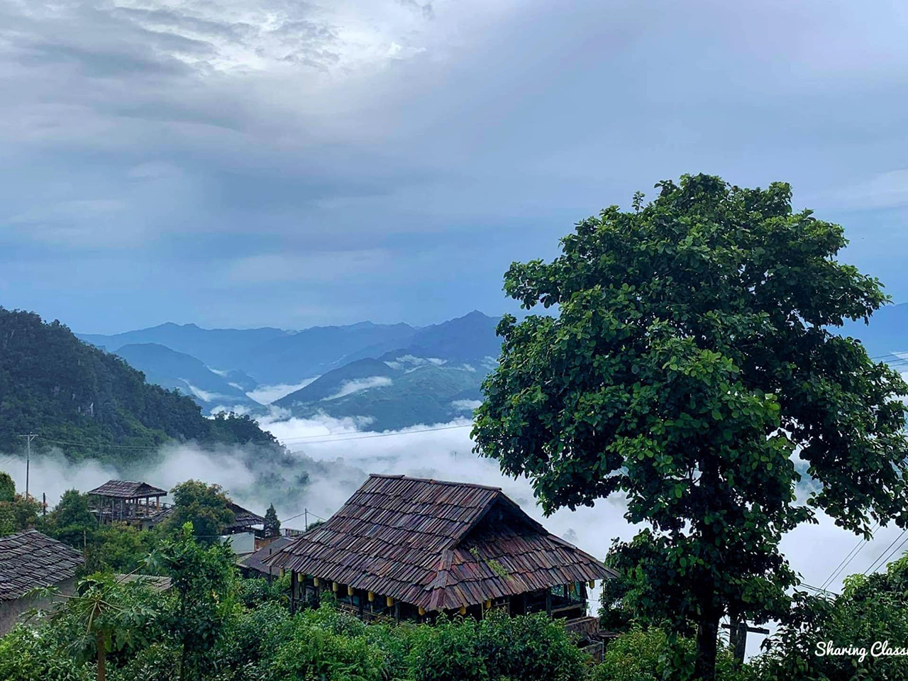 Khung cảnh thiên nhiên hùng vĩ và huyền ảo